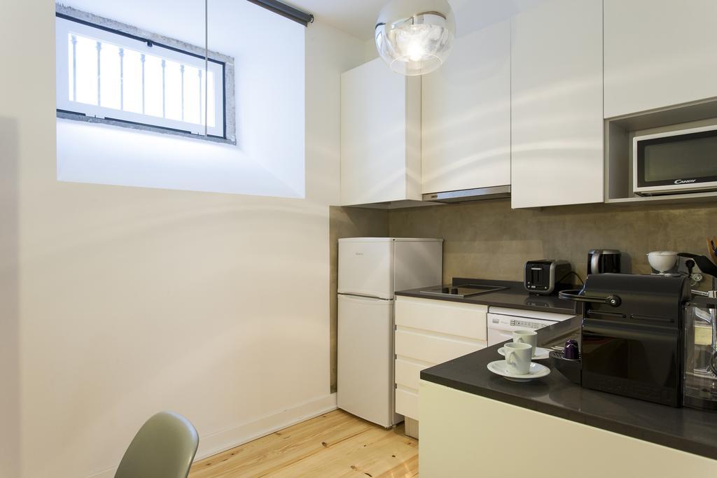 Joivy Cosy 1-Bed Flat With Workspace In Santa Catarina, Moments From Luis De Camoes Sq Lissabon Kamer foto